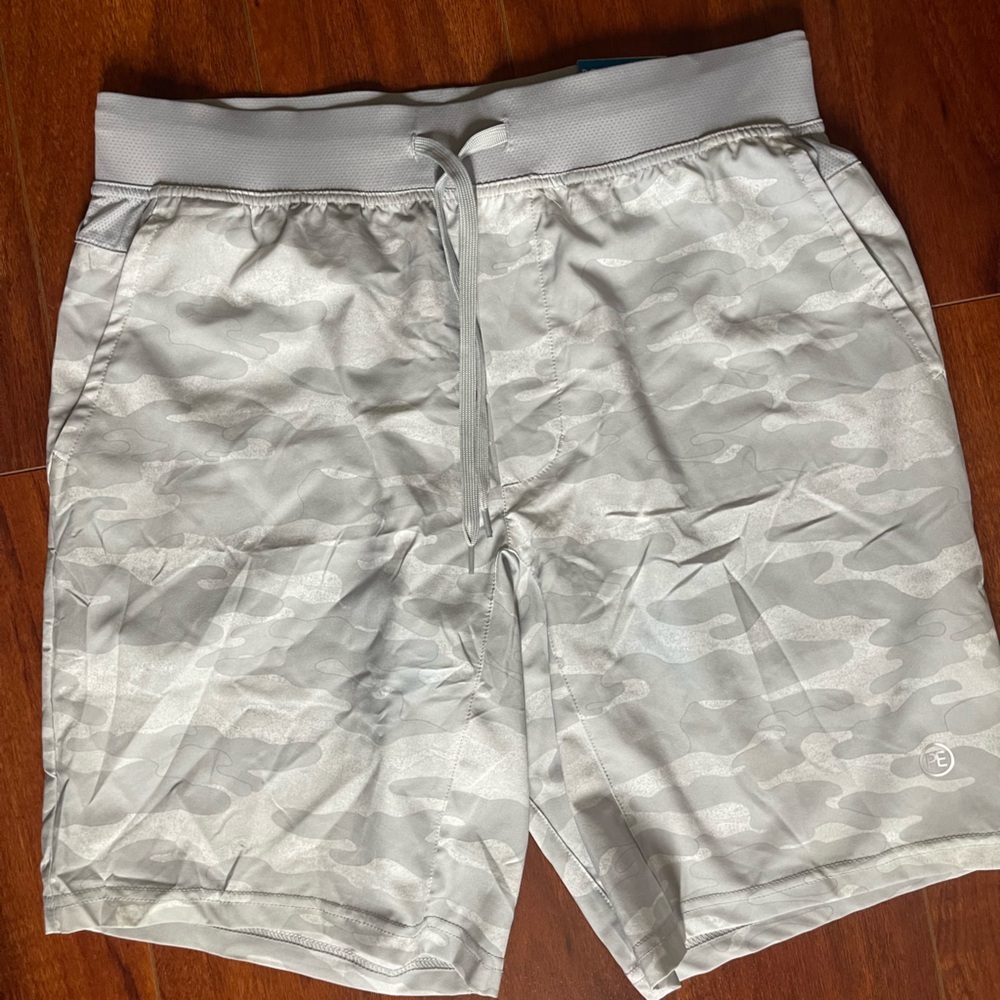Perry Ellis Gray Camouflage Men's Shorts